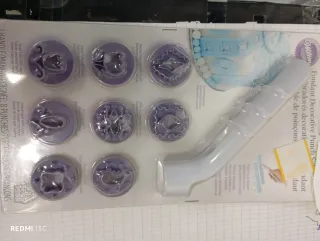 Set 8 stampini Wilton per decorare torte