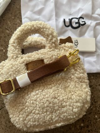 Bolso borreguito UGG beige