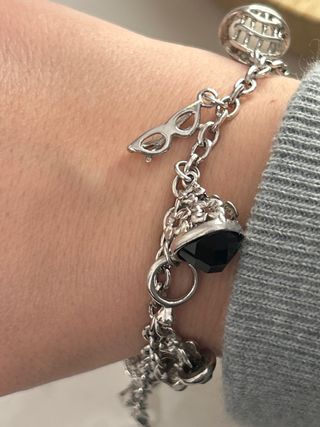 Pulsera Plata con Dijes Varios