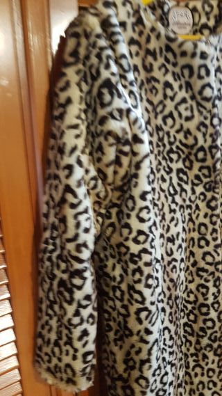 Abrigo leopardo Almatrichi