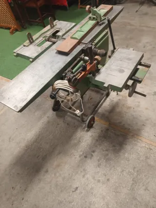 Espigadora con mortajadora integrada