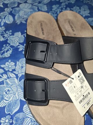 Sandalias Pull&Bear negras y marrones