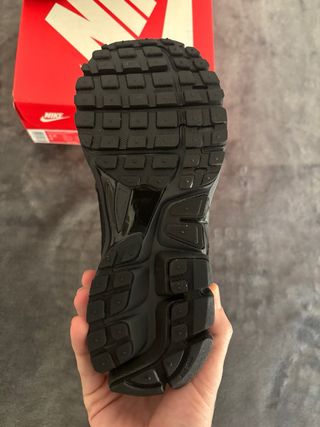 Nike Vomero 5 Negro Talla 36.5