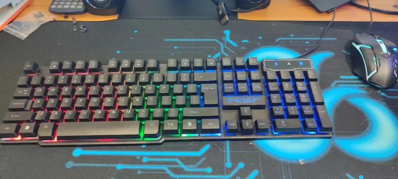 PC Gamer Completo. Pantalla+ torre+ teclado+ raton afbeelding 2