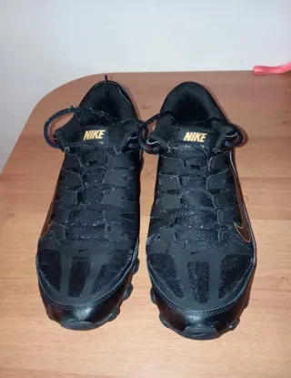 Scarpe Nike Reax TR 8 Nero oro