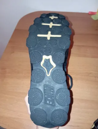 Scarpe Nike Reax TR 8 Nero oro