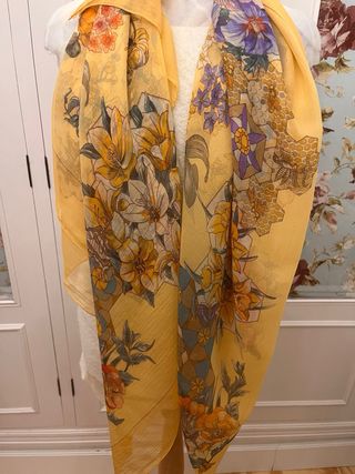 Pañuelo Hermes 140cm Seda Estampado Floral