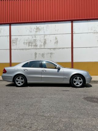 Mercedes-Benz Clase E 2004