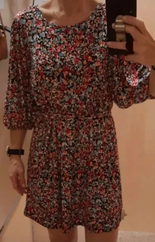 Vestido floral talla S amplia