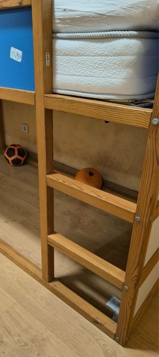 Litera madera y azul