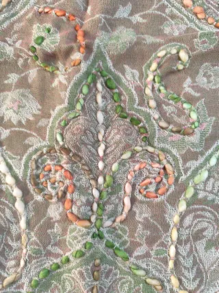 Chal de lana pura de Cachemira hecho a mano, India