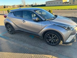 Toyota C-HR 2018 advance auto en muy buen estado