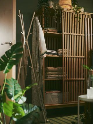 Perchero IKEA EKRAR blanco 169cm