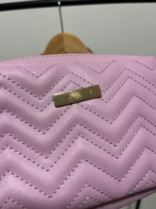 Mala lilás a tira colo