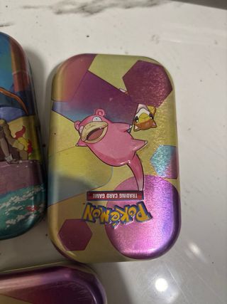 5 scatole alluminio Pokemon con carte