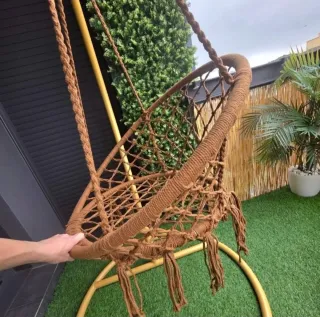 Sillón colgante marrón