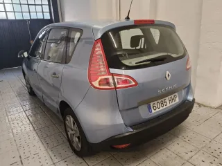 Renault Scenic 2011