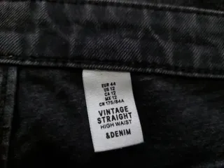 Pantalón vaquero negro