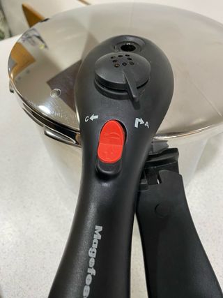 Olla a Presión Magefesa DB 6L