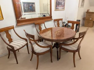 Mesa de comedor y 6 sillas