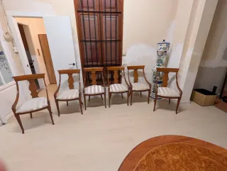 Mesa de comedor y 6 sillas