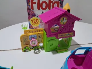 Conjunto Pin y Pon, caravana, coche y escuela.