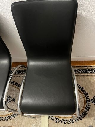 Juego de 4 Sillas Negras
