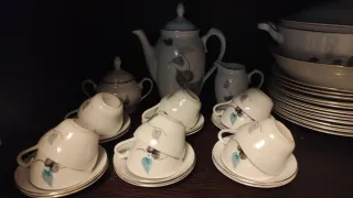 Set da caffè in porcellana bianco e oro