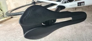 Bicicleta de carretera Ridley blanca