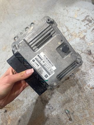 Centralita Motor Bosch MED17