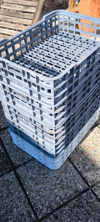 Cajas "gavetas" apilables grises