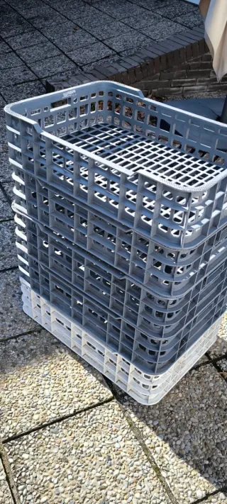 Cajas "gavetas" apilables grises