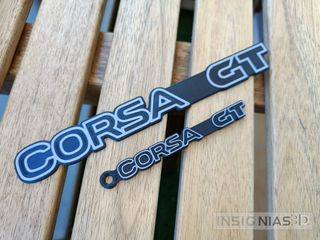 Emblema Corsa A GT para maletero. Emblema Opel