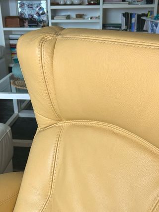 Sillón 100% Piel Giratorio Reclinable Beige