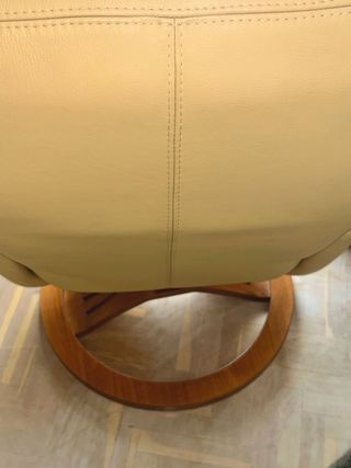 Sillón 100% Piel Giratorio Reclinable Beige