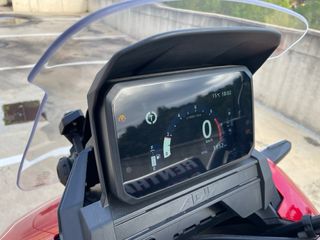 Honda ADV 350 2025 Roja Kit Adventure y Garantía