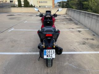 Honda ADV 350 2025 Roja Kit Adventure y Garantía