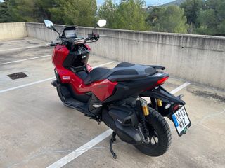 Honda ADV 350 2025 Roja Kit Adventure y Garantía