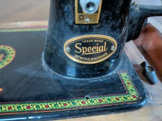 Máquina de coser antigua Special
