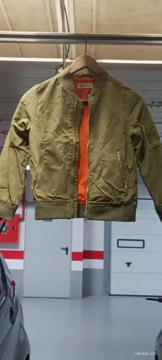 Cazadora niño H&M militar verde Talla 7 - 8 años