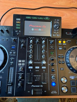 Pioneer XDJ-RX2 + Maleta + Decksaver