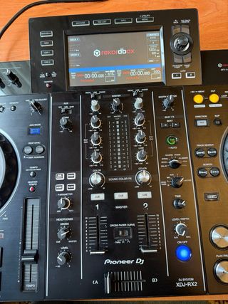 Pioneer XDJ-RX2 + Maleta + Decksaver