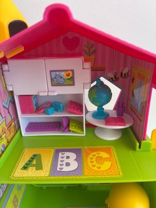 Colegio Pinypon con figuras y accesorios