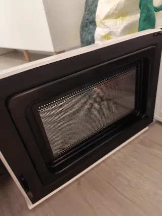 Microonde bianco Kunft