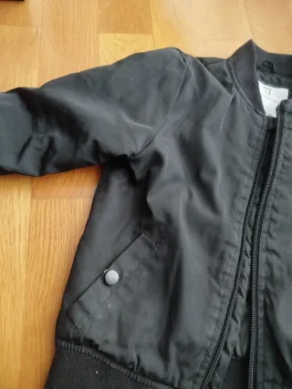 Chaqueta bomber negra niño