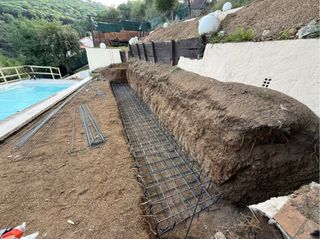 Servicios de albañilería: muros y revoques