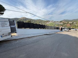 Servicios de albañilería: muros y revoques