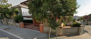 Servicios de albañilería: muros y revoques