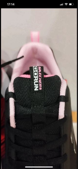 Zapatillas Skechers mujer Negras y Rosas Nuevas