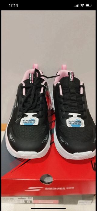 Zapatillas Skechers mujer Negras y Rosas Nuevas